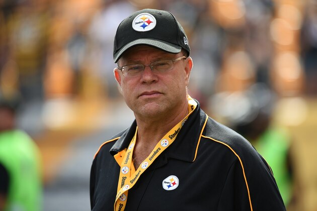 PITTSBURGH, PA - SEPTEMBER 28:  David Tepper, president of Appaloosa Management and a minority owner of the Pittsburgh Steelers, looks on from the sideline before a game between the Steelers and the Tampa Bay Buccaneers at Heinz Field on September 28, 2014 in Pittsburgh, Pennsylvania.  The Buccaneers defeated the Steelers 27-24.  (Photo by George Gojkovich/Getty Images)