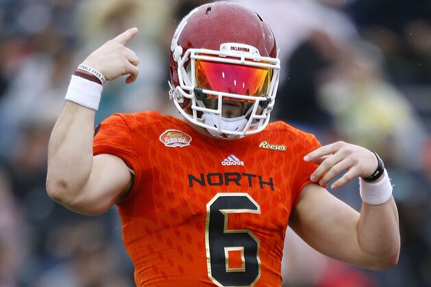 MOBILE, AL - JANUARY 27:  Baker Mayfield #6 of the North team throws the ball during the Reese's Senior Bowl at Ladd-Peebles Stadium on January 27, 2018 in Mobile, Alabama.  (Photo by Jonathan Bachman/Getty Images)