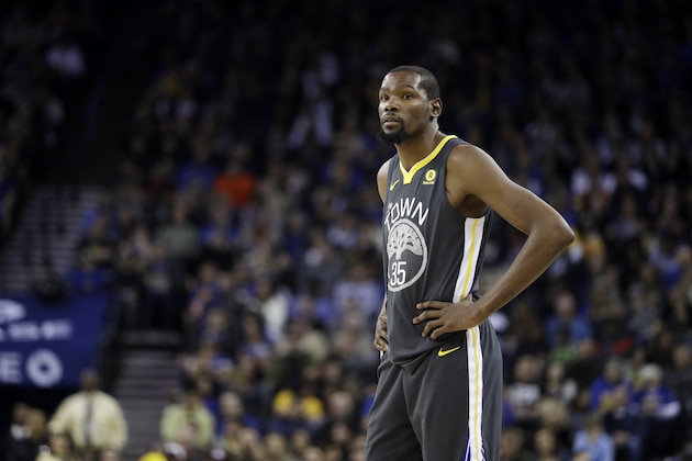 Golden State Warriors' Kevin Durant (35) during the first half of an NBA basketball game against the Los Angeles Clippers Thursday, Feb. 22, 2018, in Oakland, Calif. (AP Photo/Marcio Jose Sanchez)