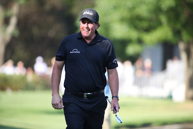 MEXICO CITY, MEXICO - MARCH 04:  Phil Mickelson walks to the 17th tee during the final round of World Golf Championships-Mexico Championship at Club De Golf Chapultepec on March 4, 2018 in Mexico City, Mexico. (Photo by Gregory Shamus/Getty Images)