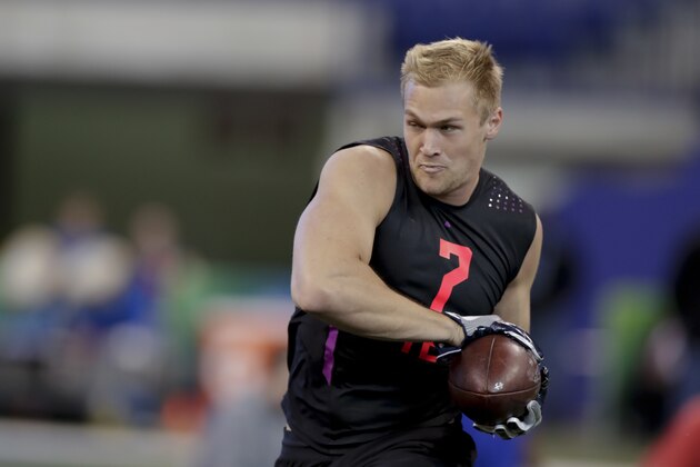 Penn State tight end Mike Gesicki runs a drill at the NFL football scouting combine in Indianapolis, Saturday, March 3, 2018. (AP Photo/Michael Conroy)