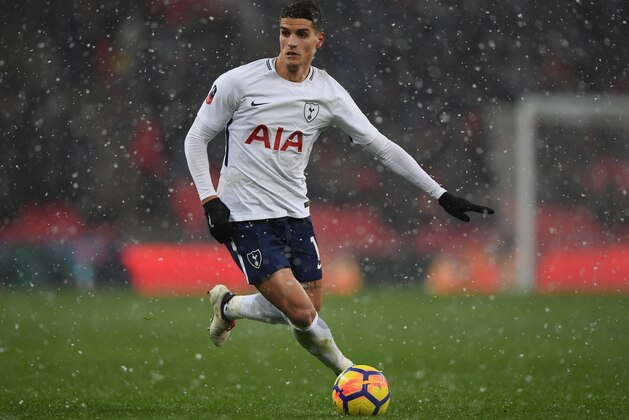 LONDON, ENGLAND - FEBRUARY 28:  Erik Lamela of Tottenham Hotspur runs with the ball during the Emirates FA Cup Fifth Round Replay match between Tottenham Hotspur and Rochdaleon February 28, 2018 in London, United Kingdom.  (Photo by Shaun Botterill/Getty Images)