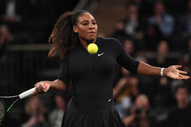 Serena Williams of the US  returns against Marion Bartoli of France during their Tie Break Tens New York tournament at Madison Square Garden March 5, 2018,  featuring eight of the tours top female players competing for the $250,000 winners prize. / AFP PHOTO / TIMOTHY A. CLARY        (Photo credit should read TIMOTHY A. CLARY/AFP/Getty Images)