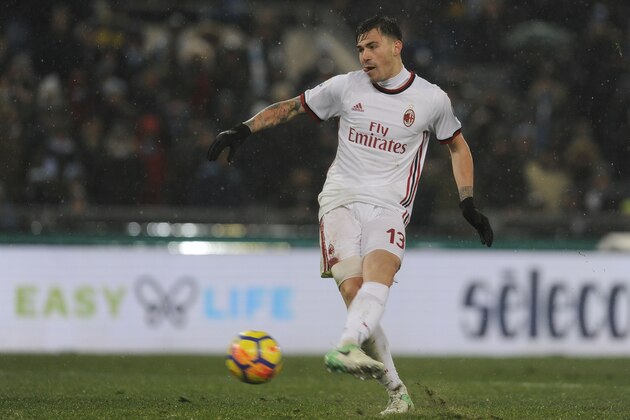 ROME, ROMA - FEBRUARY 28: Alessio Romagnoli of AC Milan scores a penalty during the TIM Cup match between SS Lazio and AC Milan at Olimpico Stadium on February 28, 2018 in Rome, Italy.  (Photo by Marco Rosi/Getty Images)