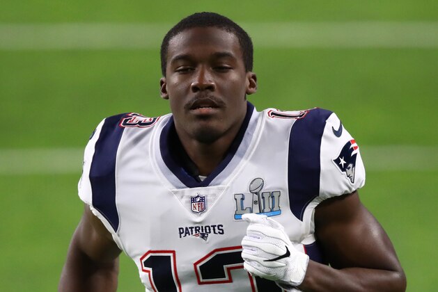 MINNEAPOLIS, MN - FEBRUARY 04:  Phillip Dorsett #13 of the New England Patriots warms up prior to Super Bowl LII against the Philadelphia Eagles at U.S. Bank Stadium on February 4, 2018 in Minneapolis, Minnesota.  (Photo by Gregory Shamus/Getty Images)