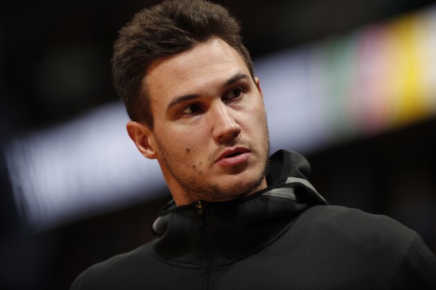 Los Angeles Clippers forward Danilo Gallinari (8) in the first half of an NBA basketball game Tuesday, Feb. 27, 2018, in Denver. (AP Photo/David Zalubowski)