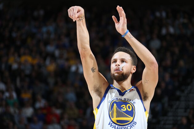 SALT LAKE CITY, UT - JANUARY 30: Stephen Curry #30 of the Golden State Warriors shoots the ball during the game against the Utah Jazz on January 30, 2018 at vivint.SmartHome Arena in Salt Lake City, Utah. NOTE TO USER: User expressly acknowledges and agrees that, by downloading and or using this Photograph, User is consenting to the terms and conditions of the Getty Images License Agreement. Mandatory Copyright Notice: Copyright 2018 NBAE (Photo by Melissa Majchrzak/NBAE via Getty Images)