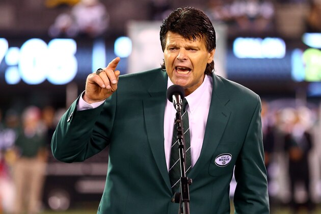 EAST RUTHERFORD, NJ - OCTOBER 08:  Former New York Jets All-Pro defensive lineman Mark Gastineau addresses the crown during a haltime ceremony induction him and former Jets wide receiver Wesley Walker into the Jets' RIng of Honor against the Houston Texans at MetLife Stadium on October 8, 2012 in East Rutherford, New Jersey.  (Photo by Al Bello/Getty Images)