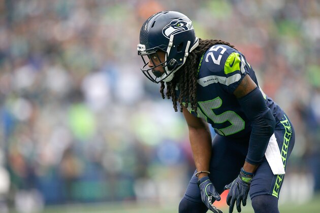 SEATTLE, WA - OCTOBER 29:  Richard Sherman #25 of the Seattle Seahawks defends against the Houston Texans at CenturyLink Field on October 29, 2017 in Seattle, Washington.  (Photo by Jonathan Ferrey/Getty Images)
