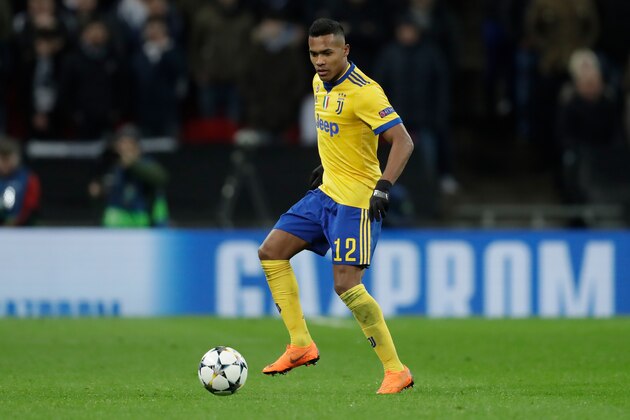 LONDON, UNITED KINGDOM - MARCH 7: Alex Sandro of Juventus during the UEFA Champions League  match between Tottenham Hotspur v Juventus at the Wembley Stadium on March 7, 2018 in London United Kingdom (Photo by Laurens Lindhout/Soccrates/Getty Images)