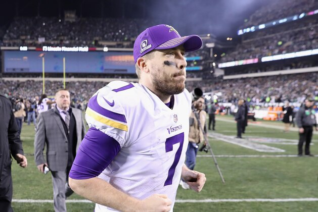 PHILADELPHIA, PA - JANUARY 21: Case Keenum #7 of the Minnesota Vikings walks of the field after losing in the NFC Championship game to the Philadelphia Eagles at Lincoln Financial Field on January 21, 2018 in Philadelphia, Pennsylvania. The Philadelphia Eagles defeated the Minnesota Vikings 38-7. (Photo by Rob Carr/Getty Images)