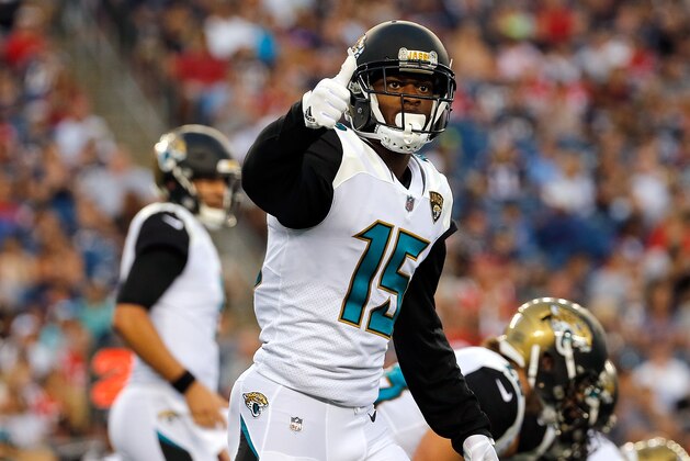 FOXBORO, MA - AUGUST 10: Allen Robinson #15 of the Jacksonville Jaguars gestures in the first half during a preseason game with New England Patriots at Gillette Stadium on August 10, 2017 in Foxboro, Massachusetts. (Photo by Jim Rogash/Getty Images)
