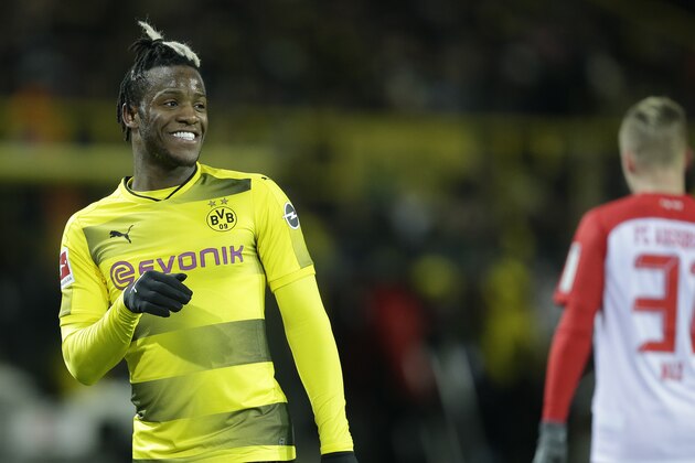 DORTMUND, GERMANY - FEBRUARY 26: Michy Batshuayi of Borussia Dortmund  during the German Bundesliga  match between Borussia Dortmund v FC Augsburg at the Signal Iduna Park on February 26, 2018 in Dortmund Germany (Photo by Peter Lous/Soccrates/Getty Images)