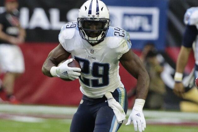 File-This Dec. 10, 2017, file photo shows Tennessee Titans running back DeMarco Murray (29) during the second half of an NFL football game against the Arizona Cardinals in Glendale, Ariz.  The Titans plan to release Murray. The Titans announced their intentions Thursday, March 8, 2018, when general manager Jon Robinson said in a statement that Murray “was a pro in every facet and we wish him and his family the best moving forward.” (AP Photo/Rick Scuteri, File)