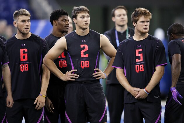 INDIANAPOLIS, IN - MARCH 03: USC quarterback Sam Darnold (right) and Wyoming quarterback Josh Allen look on during the NFL Combine at Lucas Oil Stadium on March 3, 2018 in Indianapolis, Indiana. (Photo by Joe Robbins/Getty Images)