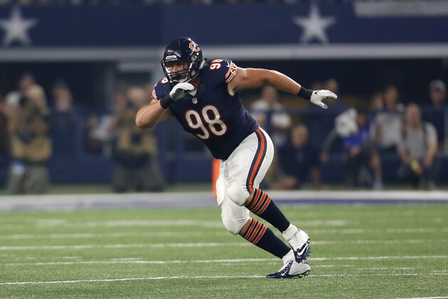 Chicago Bears defensive end Mitch Unrein (98) rushes the line of scrimmage during an NFL football game against the Dallas Cowboys on Sunday, Sept. 25, 2016, in Arlington, Texas. (AP Photo/Roger Steinman)