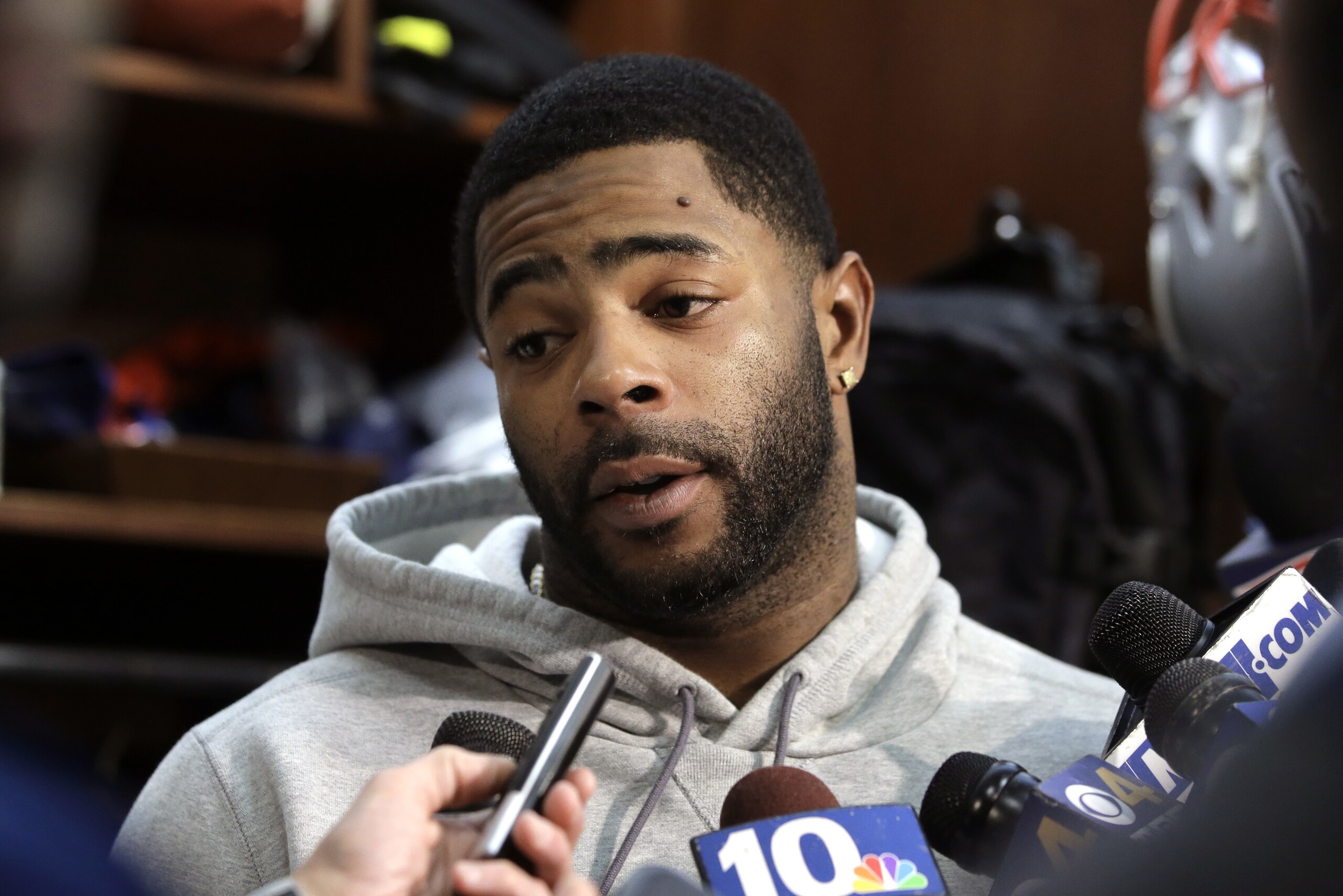 ARCHIVO - Foto del 25 de enero de 2018, en la que el cornerback Malcolm Butler de los Patriots de Nueva Inglaterra responde a preguntas de la prensa. (AP Foto/Steven Senne) ARCHIVO - Foto del 25 de enero de 2018, en la que el cornerback Malcolm Butler de los Patriots de Nueva Inglaterra responde a preguntas de la prensa. (AP Foto/Steven Senne)