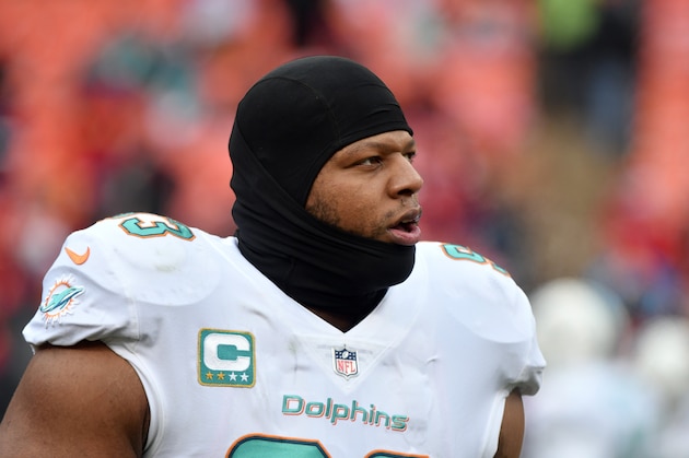 Miami Dolphins defensive tackle Ndamukong Suh (93) warms up before an NFL football game against Kansas City Chiefs in Kansas City, Mo., Sunday, Dec. 24, 2017. (AP Photo/Ed Zurga)