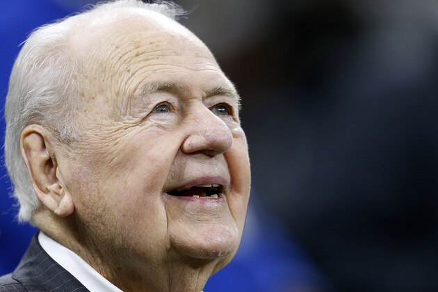 NEW ORLEANS, LA - JANUARY 07: Tom Benson owner of the New Orleans Saints reacts before the NFC Wild Card playoff game against the Carolina Panthers at the Mercedes-Benz Superdome on January 7, 2018 in New Orleans, Louisiana.  (Photo by Jonathan Bachman/Getty Images)