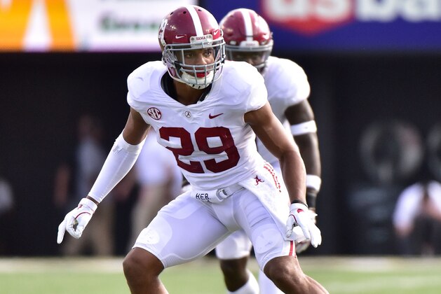 NASHVILLE, TN - SEPTEMBER 23:  Minkah Fitzpatrick #29 of the Alabama Crimson Tide plays against the Vanderbilt Commodores at Vanderbilt Stadium on September 23, 2017 in Nashville, Tennessee.  (Photo by Frederick Breedon/Getty Images)