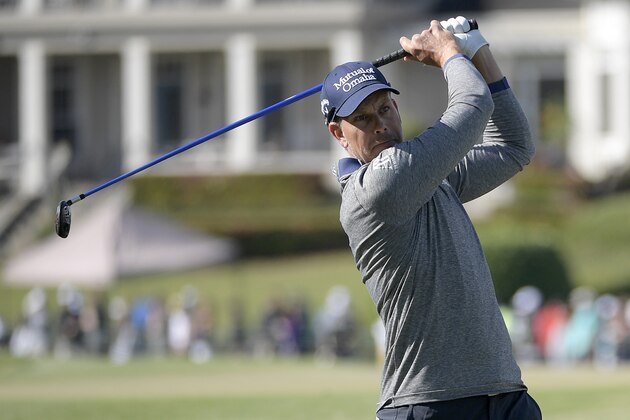 Henrik Stenson, of Sweden, watches his tee shot on the 18th hole during the second round of the Arnold Palmer Invitational golf tournament Friday, March 16, 2018, in Orlando, Fla. (AP Photo/Phelan M. Ebenhack)