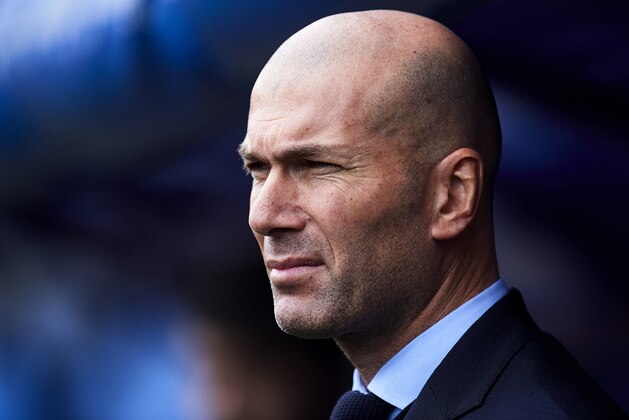 EIBAR, SPAIN - MARCH 10:  Head coach  Zinedine Zidane of Real Madrid reacts during the La Liga match between SD Eibar and Real Madrid at Ipurua Municipal Stadium on March 10, 2018 in Eibar, Spain .  (Photo by Juan Manuel Serrano Arce/Getty Images)