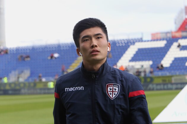 CAGLIARI, ITALY - FEBRUARY 04: Han Kwang Song of Cagliari looks on   during the serie A match between Cagliari Calcio and Spal at Stadio Sant'Elia on February 4, 2018 in Cagliari, Italy.  (Photo by Enrico Locci/Getty Images)