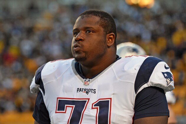 PITTSBURGH, PA - OCTOBER 23: Offensive lineman Cameron Fleming #71 of the New England Patriots looks on from the sideline during a game against the Pittsburgh Steelers at Heinz Field on October 23, 2016 in Pittsburgh, Pennsylvania. The Patriots defeated the Steelers 27-16. (Photo by George Gojkovich/Getty Images)