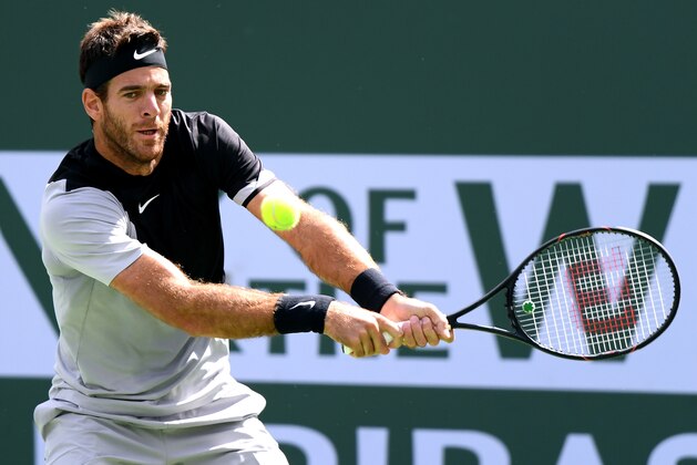 INDIAN WELLS, CA - MARCH 18:  Juan Martin Del Potro of Argentina prepares his forehand in his match against Roger Federer of Switzerland in the ATP final during the BNP Paribas Open at the Indian Wells Tennis Garden on March 18, 2018 in Indian Wells, California.  (Photo by Harry How/Getty Images)