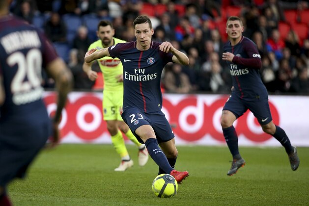 PARIS, FRANCE - MARCH 14: Julian Draxler of PSG during the French Ligue 1 match between Paris Saint Germain (PSG) and SCO Angers at Parc des Princes stadium on March 14, 2018 in Paris, France. (Photo by Jean Catuffe/Getty Images)