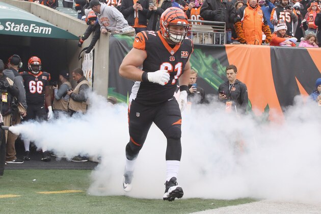 CINCINNATI, OH - OCTOBER 29:  Russell Bodine #61 of the Cncinnati Bengals takes the field for the game against the Indianapolis Colts at Paul Brown Stadium on October 29, 2017 in Cincinnati, Ohio.  The Bengals defeated the Colst 24-23.  (Photo by John Grieshop/Getty Images)