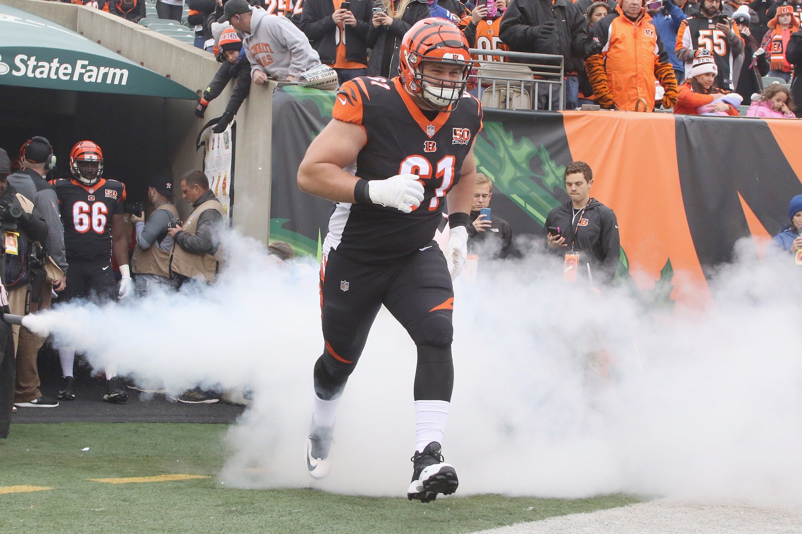 CINCINNATI, OH - OCTOBER 29:  Russell Bodine #61 of the Cncinnati Bengals takes the field for the game against the Indianapolis Colts at Paul Brown Stadium on October 29, 2017 in Cincinnati, Ohio.  The Bengals defeated the Colst 24-23.  (Photo by John Grieshop/Getty Images)