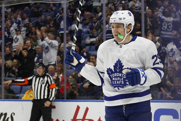 Toronto Maple Leafs forward James Van Riemsdyk (25) celebrates his goal during the first period of an NHL hockey game against the Buffalo Sabres, Thursday, March 15, 2018, in Buffalo, N.Y. (AP Photo/Jeffrey T. Barnes)