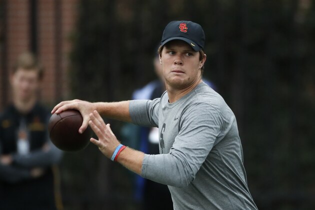 Southern California quarterback Sam Darnold throws a pass during USC Pro Day, Wednesday, March 21, 2018, in Los Angeles. The Pro Day is intended to showcase talent to NFL scouts for the upcoming draft. (AP Photo/Jae C. Hong)