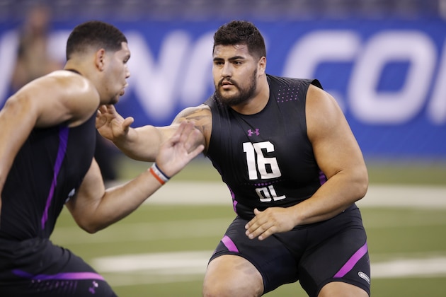 INDIANAPOLIS, IN - MARCH 02: UTEP offensive lineman Will Hernandez in action during the 2018 NFL Combine at Lucas Oil Stadium on March 2, 2018 in Indianapolis, Indiana. (Photo by Joe Robbins/Getty Images)