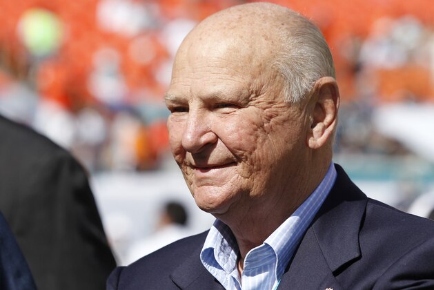 MIAMI GARDENS, FL - NOVEMBER 24: H. Wayne Huizenga, minority owner of the Miami Dolphins watches the players warm up prior to their game against the Carolina Panthers on November 24, 2013 at Sun Life Stadium in Miami Gardens, Florida (Photo by Joel Auerbach/Getty Images)