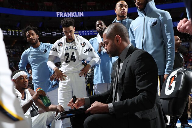 PHILADELPHIA, PA - MARCH 21:  J.B. Bickerstaff of the Memphis Grizzlies during the game against the Philadelphia 76ers on March 21, 2018 at the Wells Fargo Center in Philadelphia, Pennsylvania NOTE TO USER: User expressly acknowledges and agrees that, by downloading and/or using this Photograph, user is consenting to the terms and conditions of the Getty Images License Agreement. Mandatory Copyright Notice: Copyright 2018 NBAE (Photo by Joe Murphy/NBAE via Getty Images)