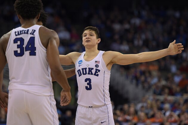OMAHA, NE - MARCH 23: Grayson Allen #3 of the Duke Blue Devils talks to his teammates during their game against the Syracuse Orange during the 2018 NCAA Men's Basketball Tournament Midwest Regional at CenturyLink Center on March 23, 2018 in Omaha, Nebraska. (Photo by Lance King/Getty Images)