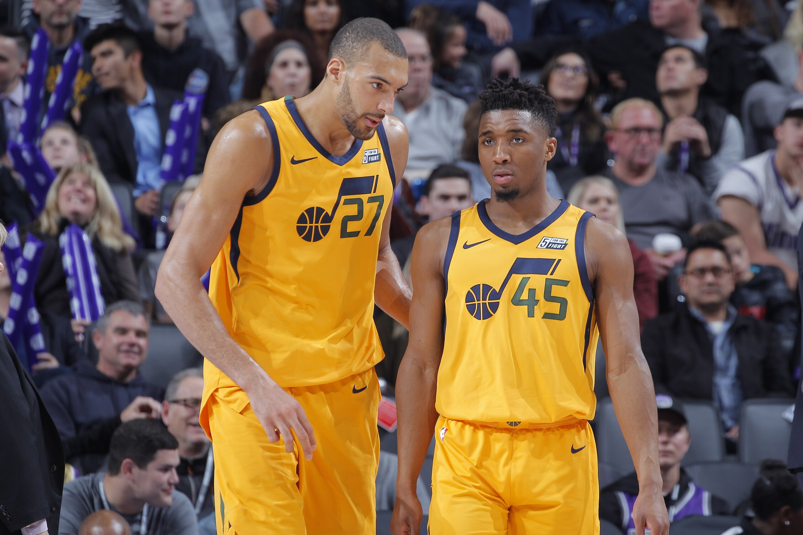 SACRAMENTO, CA - MARCH 3: Rudy Gobert #27 and Donovan Mitchell #45 of the Utah Jazz talk during the game against the Sacramento Kings on March 3, 2018 at Golden 1 Center in Sacramento, California. NOTE TO USER: User expressly acknowledges and agrees that, by downloading and or using this photograph, User is consenting to the terms and conditions of the Getty Images Agreement. Mandatory Copyright Notice: Copyright 2018 NBAE (Photo by Rocky Widner/NBAE via Getty Images)