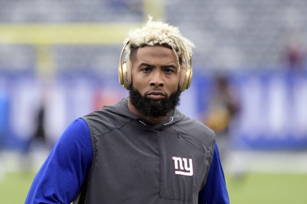 New York Giants wide receiver Odell Beckham works out prior to an NFL football game against the Los Angeles Chargers, Sunday, Oct. 8, 2017, in East Rutherford, N.J. (AP Photo/Bill Kostroun)