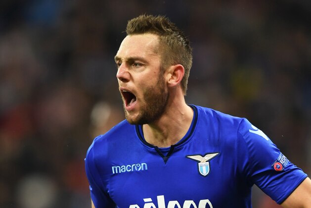Lazios Stefan de Vrij celebrates his scoring during UEFA Europa League round 16 second-leg football match FC Dynamo Kiev vs SS Lazio Rome at the Olympiyski Stadium in Kiev on March 15, 2018.  / AFP PHOTO / SERGEI SUPINSKY        (Photo credit should read SERGEI SUPINSKY/AFP/Getty Images)