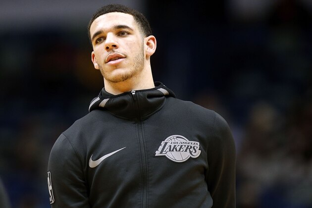 NEW ORLEANS, LA - MARCH 22:  Lonzo Ball #2 of the Los Angeles Lakers warms up before a game against the New Orleans Pelicans at the Smoothie King Center on March 22, 2018 in New Orleans, Louisiana. NOTE TO USER: User expressly acknowledges and agrees that, by downloading and or using this photograph, User is consenting to the terms and conditions of the Getty Images License Agreement.  (Photo by Jonathan Bachman/Getty Images)