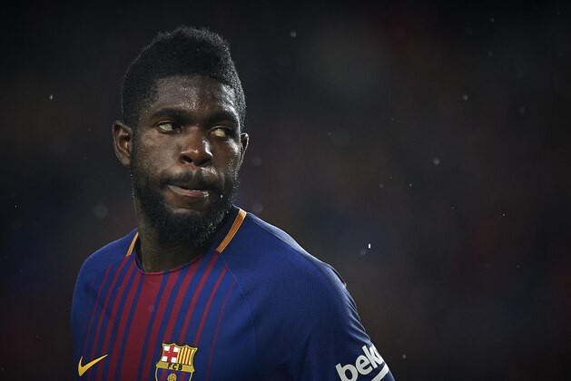 BARCELONA, SPAIN - NOVEMBER 04:  Samuel Umtiti of Barcelona looks on during the La Liga match between Barcelona and Sevilla at Camp Nou on November 4, 2017 in Barcelona, Spain.  (Photo by fotopress/Getty Images)
