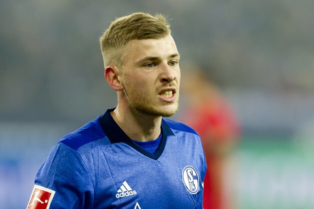 GELSENKIRCHEN, GERMANY - MARCH 03: Max Meyer of Schalke reacts during the Bundesliga match between FC Schalke 04 and Hertha BSC at Veltins-Arena on March 03, 2018 in Gelsenkirchen, Germany. (Photo by TF-Images/TF-Images via Getty Images)