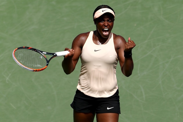 KEY BISCAYNE, FL - MARCH 29:  Sloane Stephens celebrates match point against Victoria Azarenka of Belarus during the semifinals of the Miami Open Presented by Itau at Crandon Park Tennis Center on March 29, 2018 in Key Biscayne, Florida.  (Photo by Matthew Stockman/Getty Images)