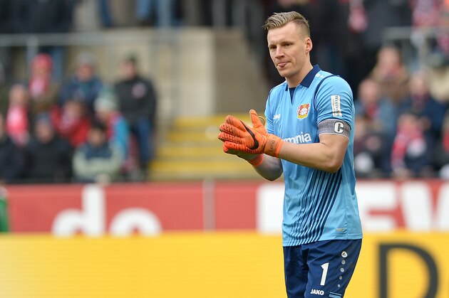 COLOGNE, GERMANY - MARCH 18: Goalkeeper Bernd Leno of Leverkusen gestures during the Bundesliga match between 1. FC Koeln and Bayer 04 Leverkusen at RheinEnergieStadion on March 18, 2018 in Cologne, Germany. (Photo by TF-Images/Getty Images)