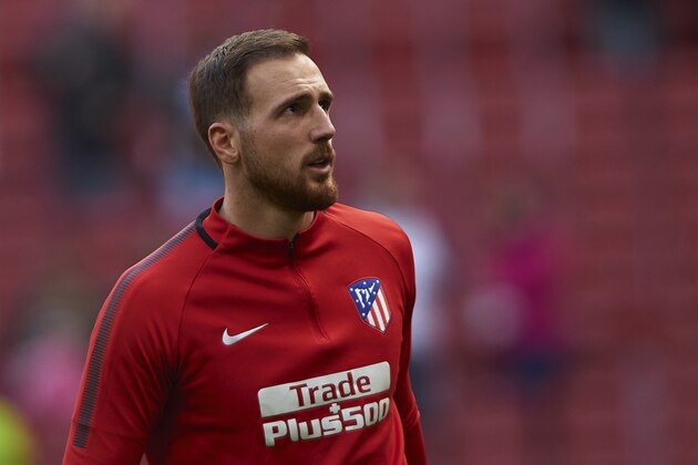 MADRID, SPAIN - MARCH 11:  Jan Oblak of Atletico Madrid warms up prior to the La Liga match between Atletico Madrid and Celta de Vigo at Wanda Metropolitano Stadium on March 11, 2018 in Madrid, Spain.  (Photo by Quality Sport Images/Getty Images)