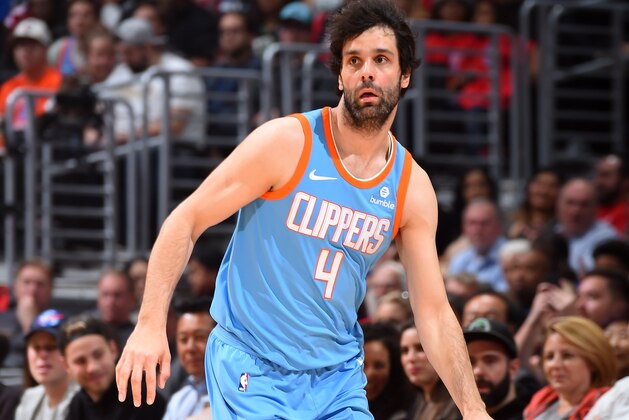 LOS ANGELES, CA - MARCH 27:  Milos Teodosic #4 of the LA Clippers handles the ball against the Milwaukee Bucks on March 27, 2018 at STAPLES Center in Los Angeles, California. NOTE TO USER: User expressly acknowledges and agrees that, by downloading and/or using this Photograph, user is consenting to the terms and conditions of the Getty Images License Agreement. Mandatory Copyright Notice: Copyright 2018 NBAE (Photo by Andrew D. Bernstein/NBAE via Getty Images)