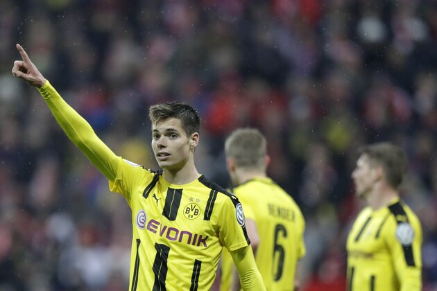 Dortmund's Julian Weigl gestures during the German Soccer Cup semifinal match between FC Bayern Munich and Borussia Dortmund at the Allianz Arena stadium in Munich, Germany, Wednesday, April 26, 2017. (AP Photo/Matthias Schrader)