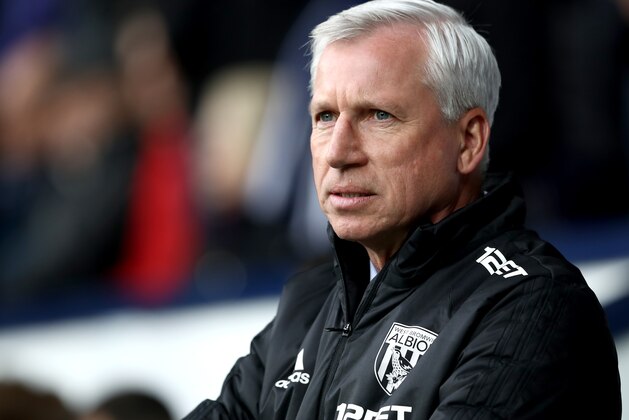 WEST BROMWICH, ENGLAND - MARCH 31:  Alan Pardew, Manager of West Bromwich Albion looks on prior to the Premier League match between West Bromwich Albion and Burnley at The Hawthorns on March 31, 2018 in West Bromwich, England.  (Photo by Matthew Lewis/Getty Images)